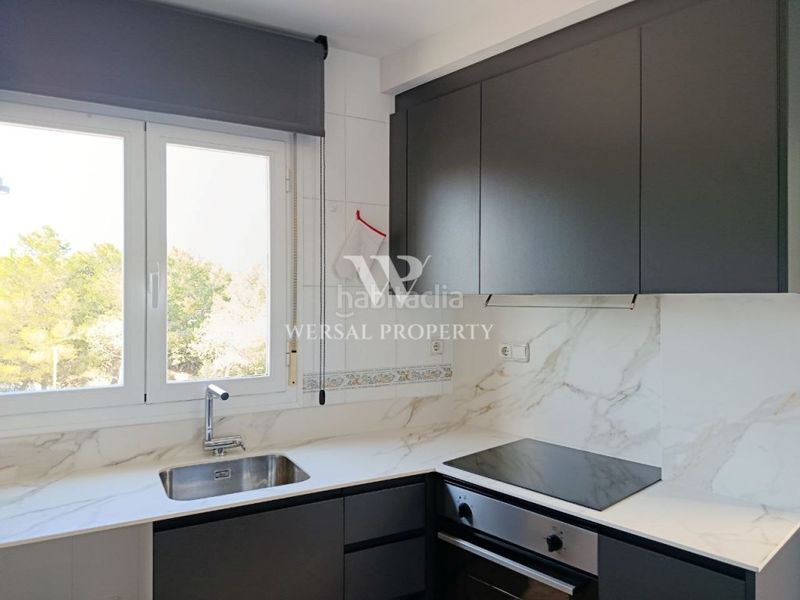 Foto d7e3f89c-acbe-4097-96f5-ea2768948aea. Casa adossada a calle pau casals 24 a Ampolla (L´)