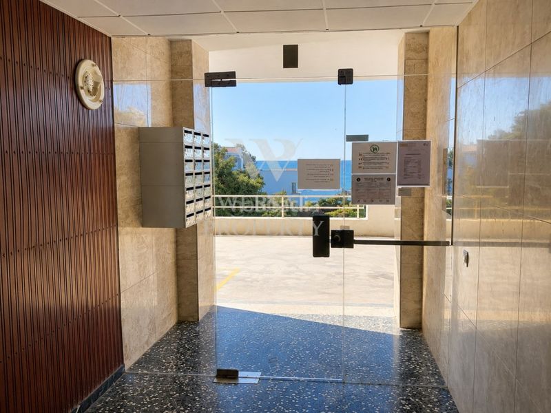 Foto 754c965a-7c32-4451-b2da-bd11ef89896e. Apartament a calle cala de la font 35 a pla de maset - cap de Salou Salou