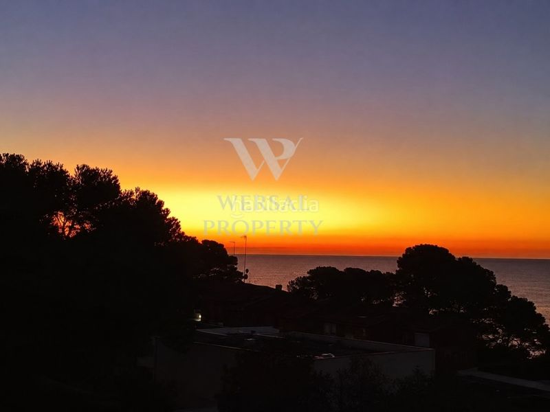 Foto f293014d-b42b-440d-a75b-0d065a87927a. Apartament a calle cala de la font 35 a pla de maset - cap de Salou Salou