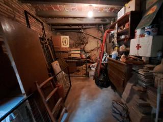 Etagenwohnung in Miravet. Económico piso en miravet