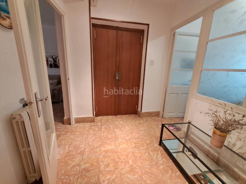 Foto 5af28ff2-edfe-48b1-a169-e525cf13f35f. Flat with heating parking in Benissanet