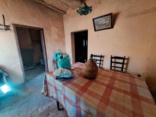 Maison  Raval mossèn pere tarrés. Casa a rehabilitar en garcía