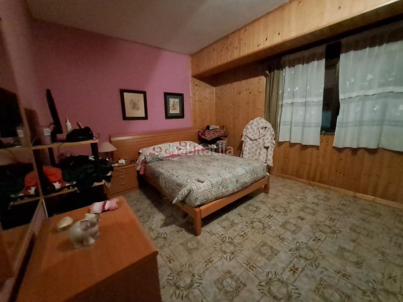 Foto c0fdd189-5270-4784-982d-a7e7ab0cb346. Casa amb aparcament a Riba-roja d´Ebre