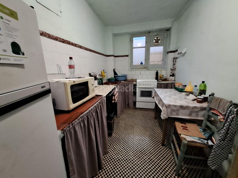 Foto bd823bf5-0fb7-4207-9689-09d1bc636dda. Casa adossada amb aparcament a Móra la Nova