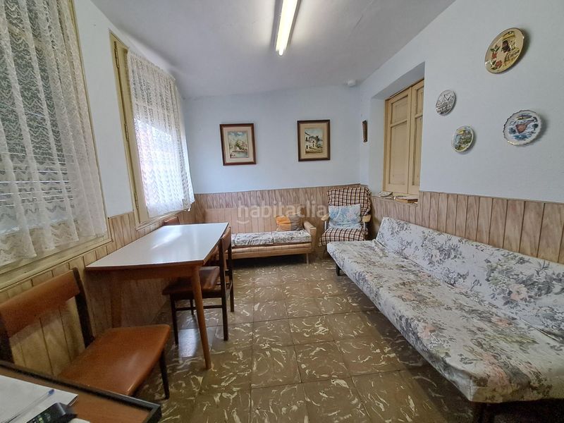 Foto c88cd76e-cad5-483b-8b20-3351dbf22235. Casa adossada amb aparcament a Móra la Nova
