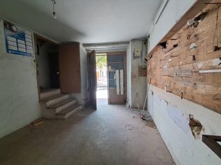 Casale  Carrer del calvari. Casa de pueblo con gran potencial para rehabilitar, situada en e