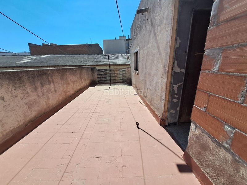 Foto 16eebfe2-6722-4277-8922-2fc898881d81. Edificio  esquinero en el centro de la población en Móra d´Ebre