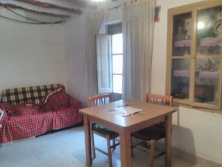 Mas à Torre de l´Espanyol (La). Casa de pueblo a rehabilitar