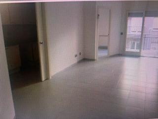 Pis a Carrer de les agudes 50. Se vende piso para inversores (actualmente alquilado) 1hab, bue