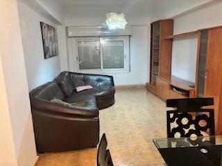 Lloguer Pis a Mas Xirgu. Pis de 4 habitacions per "estudiants" a girona davant hipercor