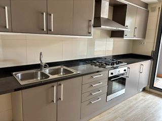 Location Appartement à Maçana. Es lloga  pis a la massana de salt de 4 hab. 2 banys i terrassa