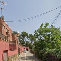 Maison jumelée à Les Fonts. En venta chalet pareado, sant quirze del vallès.