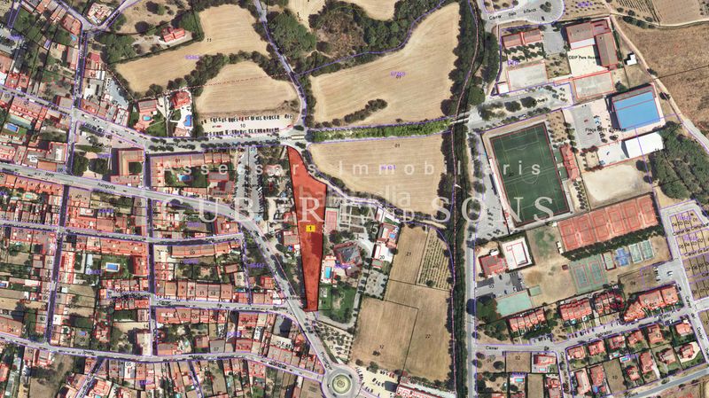 Foto 8125ca2f-beb9-459e-bf3b-b56615a3bd8f. Terreny residencial a Poble Calonge