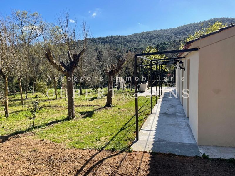 Foto 578dd036-dc79-4bd3-a8f2-7410ebb36297. Lloguer casa amb calefacció a Cabanyes-Mas Ambrós-Mas Pallí Calonge