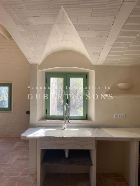 Foto a39a8388-43ca-4e94-8e9c-9981d11d4bda. Lloguer casa amb calefacció a Cabanyes-Mas Ambrós-Mas Pallí Calonge