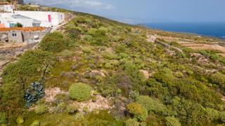 Terreny residencial a Arrastradero de abajo 10. Bonito terreno rústico con posibilidad de construir cuarto de ap