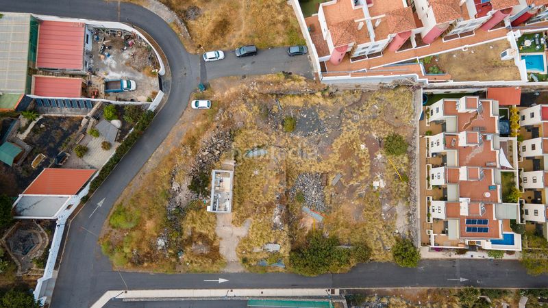 Foto 00e37941-a6c7-4194-978a-ef5752704aad. Terreno residencial en calle concejal florentin castillo rodriguez 10 estupenda oportunidad de terreno con proyecto de obra y licencia en Barranco Hondo. en Candelaria