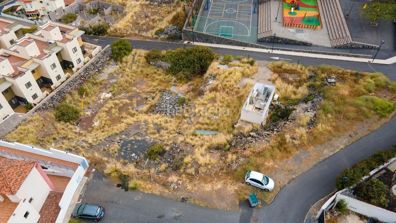 Foto 6c76b6d3-10a8-40e1-84ae-ab1dab67ab57. Terreno residencial en calle concejal florentin castillo rodriguez 10 estupenda oportunidad de terreno con proyecto de obra y licencia en Barranco Hondo. en Candelaria