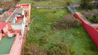 Residential Plot en Calle valerio jose padron 62a. Oportunidad de parcela urbana en esquina a dos calles, en calle