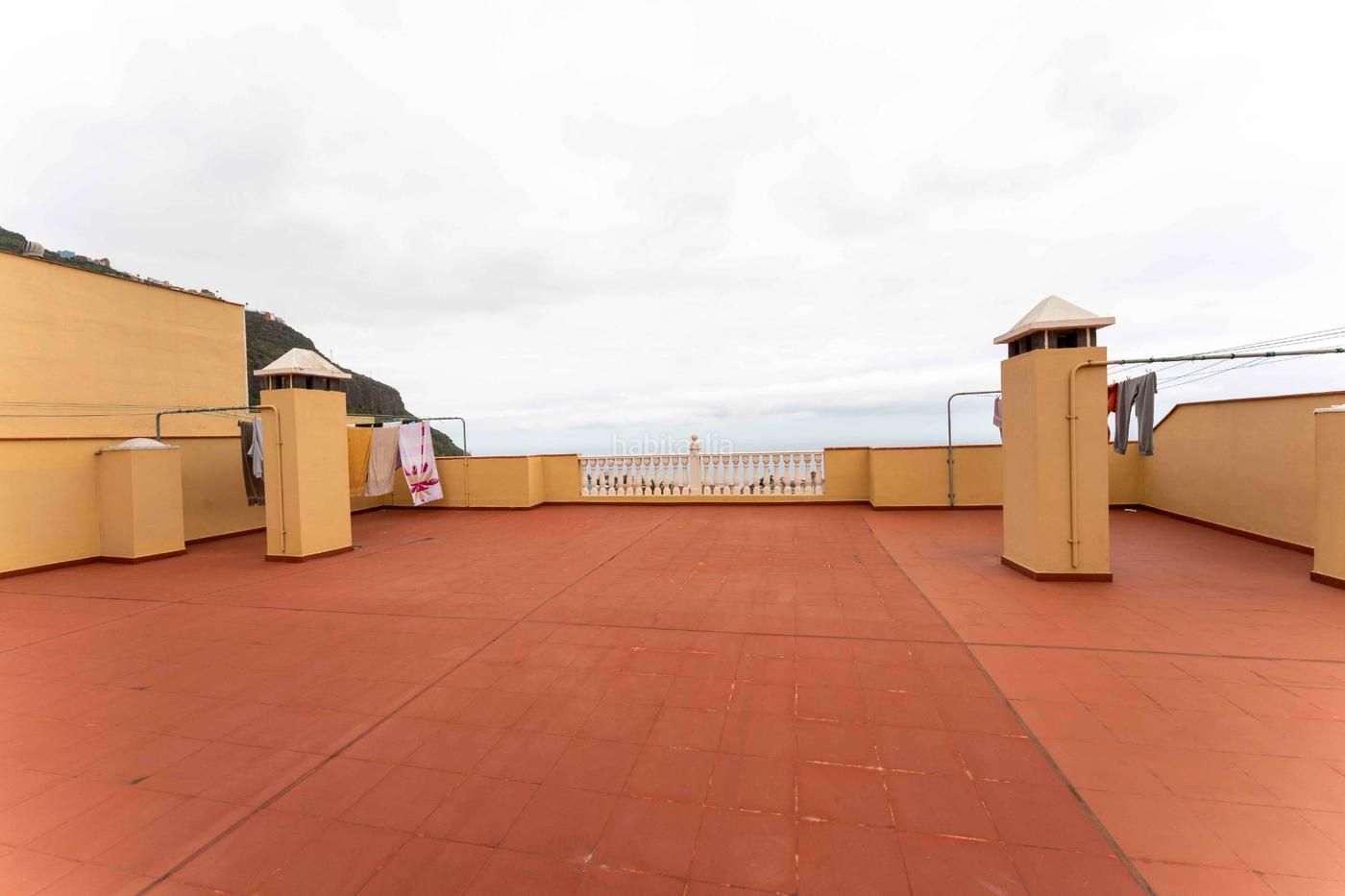 BONITO PISO CON VISTAS, TRES HABITACIONES Y CUARTO DE LAVAR, EN Realejos (Los)