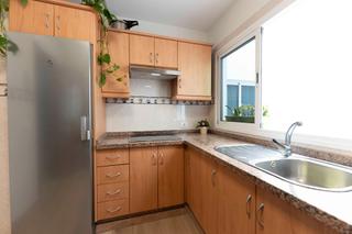 Flat en Calle achimencey 14. Bonito piso con vistas, tres habitaciones y cuarto de lavar, en