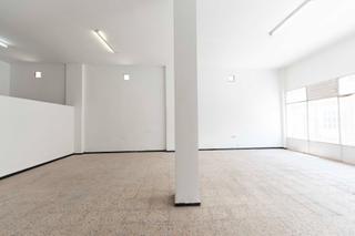 Etagenwohnung in Calle de arafo 40. Céntrico local con licencia de cambio de uso en calle arafo, 40