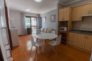 Miete Etagenwohnung in Calle obispo pérez cáceres 41. Alquiler de luminoso y céntrico piso en calle obispo pérez cácer