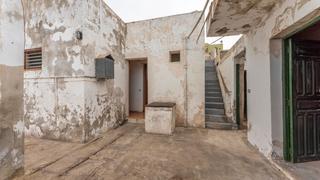 Maison à Camino bencomia 3. Bonita finca urbana con casa antigua a reformar en camino bencom