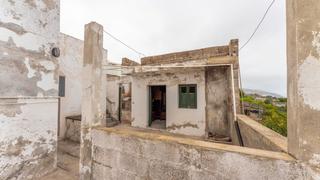 Casa en Camino bencomia 3. Bonita finca urbana con casa antigua a reformar en camino bencom