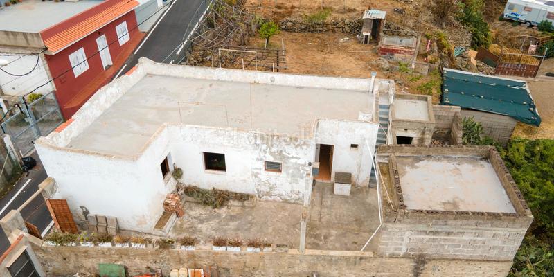 Foto 36a202a2-4a46-4e1b-acd6-3b99ff34fc7f. Casa en camino bencomia 3 bonita finca urbana con casa antigua a reformar en camino bencomia, 3 - . en Icod de los Vinos