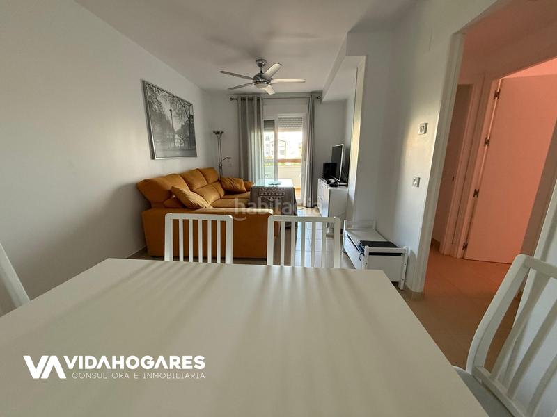 Foto 658c8681-d66e-431a-a869-99235a0ff7a9. Piso hoy te presentamos un encantador piso en punta candor, , con tres acogedoras habitaciones, dos baños, cocina independiente, sa en Rota