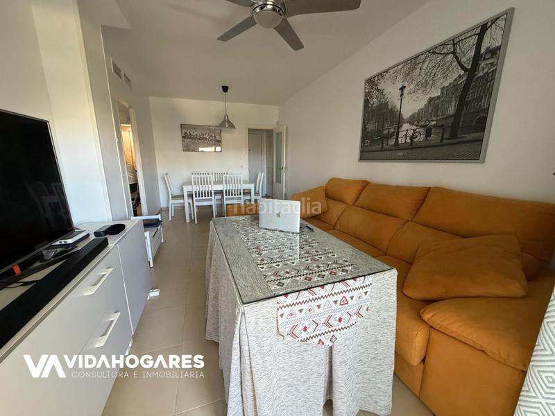 Foto 84c80684-6237-4e8e-9573-0428980a8302. Piso hoy te presentamos un encantador piso en punta candor, , con tres acogedoras habitaciones, dos baños, cocina independiente, sa en Rota