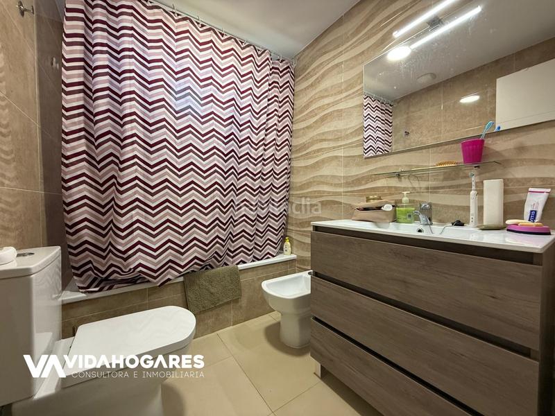 Foto c0f8f40d-9369-4d20-a929-cac4b66a99a7. Piso hoy te presentamos un encantador piso en punta candor, , con tres acogedoras habitaciones, dos baños, cocina independiente, sa en Rota