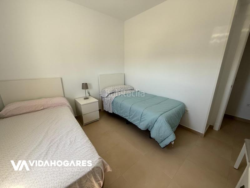 Foto dd574c59-827f-47f0-b267-90ddfe386a87. Piso hoy te presentamos un encantador piso en punta candor, , con tres acogedoras habitaciones, dos baños, cocina independiente, sa en Rota