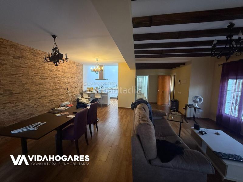 Foto c8dc7161-4fbd-4626-b024-51f5f57cd8a8. Chalet quien avisa no es traidor, corres el riesgo de enamorarte de este casoplón. y no es para menos, porque estamos hablando de una joy en Rota