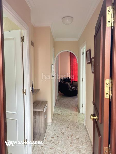 Foto 451ae0d2-a553-4956-97e4-895454cde7a2. Piso esta vivienda evoca tranquilidad y familia, yo ya me estoy imaginando ir al centro andando en tan solo 5 minutos, pero aún mejor i en Rota