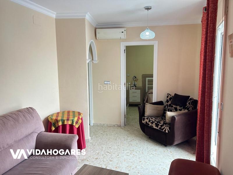 Foto a560a8fa-5530-48cf-8eba-c71ec2dae457. Piso esta vivienda evoca tranquilidad y familia, yo ya me estoy imaginando ir al centro andando en tan solo 5 minutos, pero aún mejor i en Rota