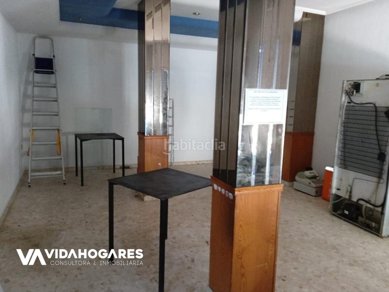 Foto 6bc07a7b-21b4-4e1c-ba47-819517153991. Local comercial este encantador local de aproximadamente 80 metros cuadrados se encuentra estratégicamente ubicado en una zona donde hay un paso en Rota
