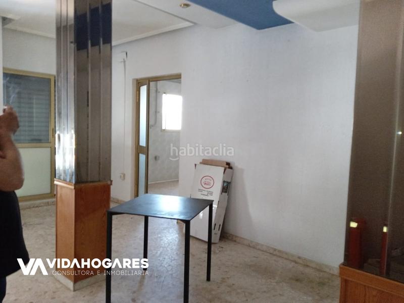 Foto 6fa8b301-9368-4c8b-8914-a5faf16a0221. Local comercial este encantador local de aproximadamente 80 metros cuadrados se encuentra estratégicamente ubicado en una zona donde hay un paso en Rota