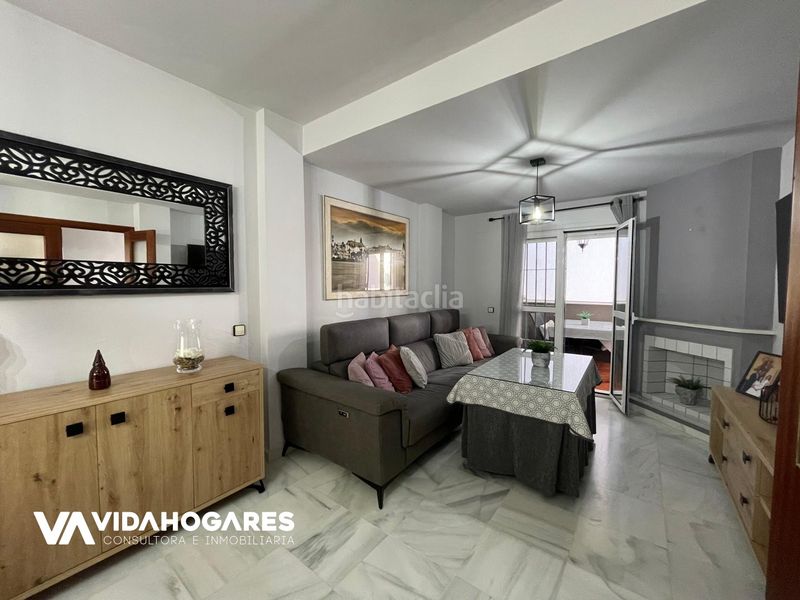 Foto 2cb650e8-a827-4275-878d-406ad576b8e6. Casa pareada descubre la oportunidad que estabas esperando , en la demandada zona de laguna del moral, a escasos minutos de la playa. un en Rota