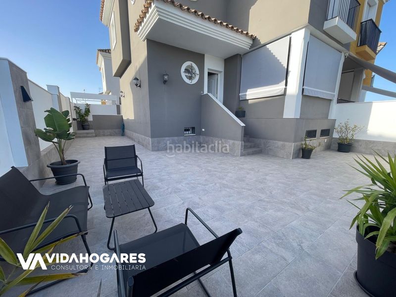 Foto 35637602-c66c-4d04-912d-63912d26a2d0. Casa pareada descubre la oportunidad que estabas esperando , en la demandada zona de laguna del moral, a escasos minutos de la playa. un en Rota