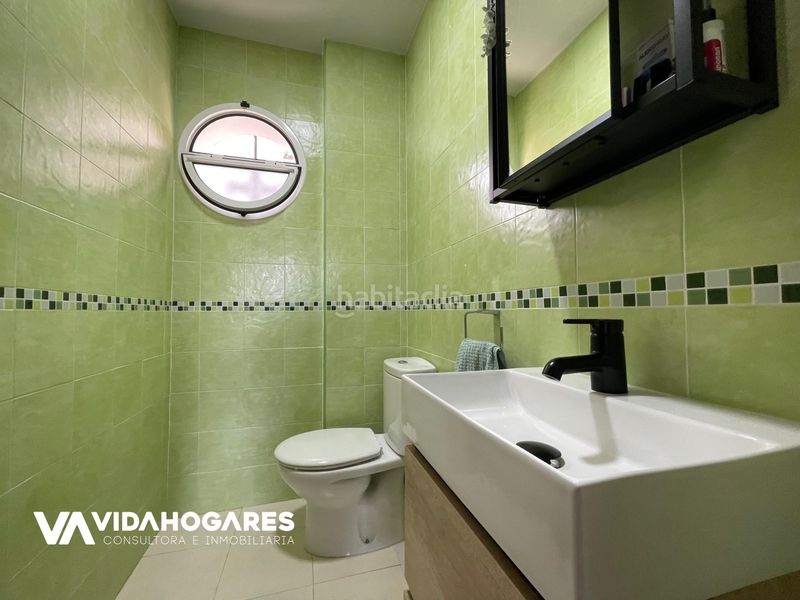 Foto 645f42ea-1976-4aa5-b81a-341904824371. Casa pareada descubre la oportunidad que estabas esperando , en la demandada zona de laguna del moral, a escasos minutos de la playa. un en Rota