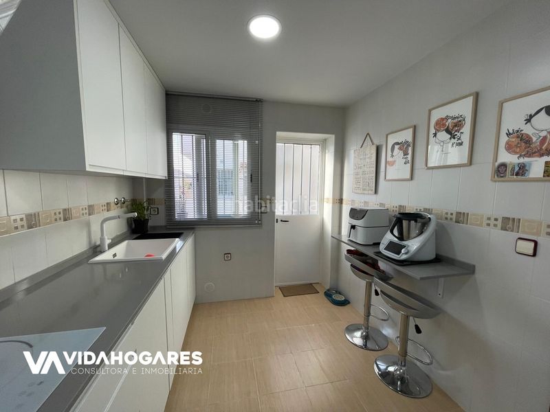 Foto cd746693-891a-414d-9a4c-729550968324. Casa pareada descubre la oportunidad que estabas esperando , en la demandada zona de laguna del moral, a escasos minutos de la playa. un en Rota