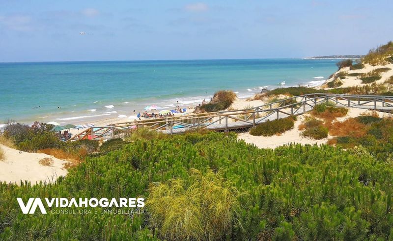 Foto 5ebcaae6-71ec-40e5-bd75-fb544c3ec7f1. Casa amb aparcament a Aguadulce - Almadraba - Punta Candor Rota