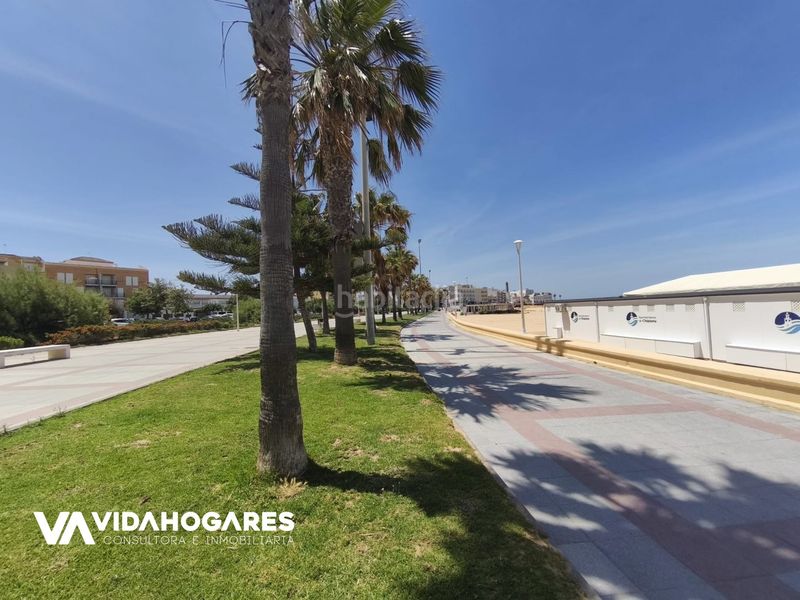 Foto e021add3-0b71-4be8-8789-a7c7e58b3c56. Pis a Playa Cruz del Mar Chipiona