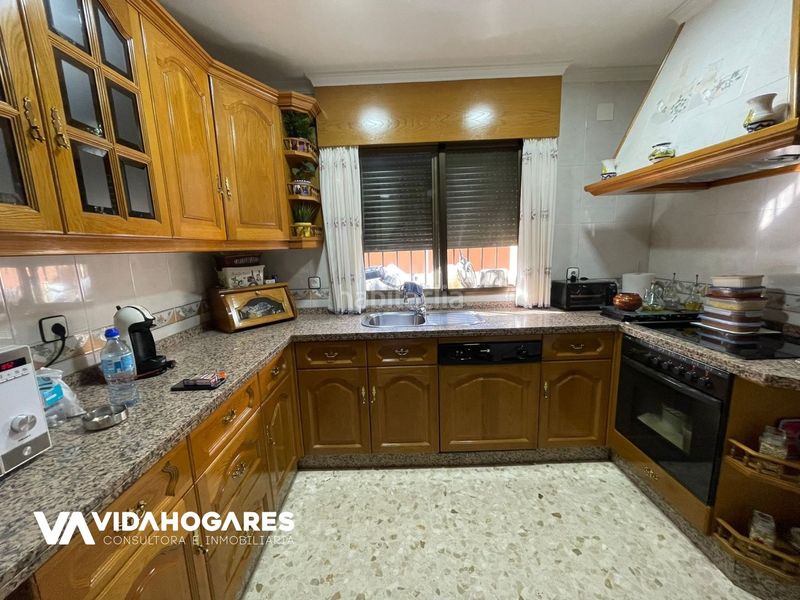 Foto a8bd4872-1f17-4295-9469-3586f5b371f0. Casa amb aparcament a Zona Carrefour Rota