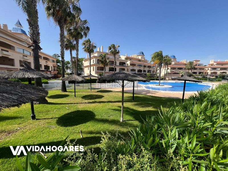 Foto 7f93f437-a886-4ec9-873f-5856d71d5f07. Casa amb calefacció aparcament piscina a Costa Ballena Golf Rota