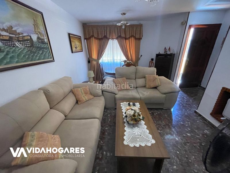 Foto 4e56ea78-3abc-4731-b555-73050aa863ef. Casa a Zona Carrefour Rota