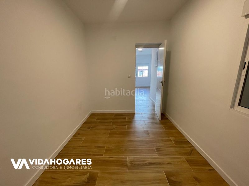 Foto df83b7bf-0eda-4476-bef3-5e0b5e3d24f7. Pis a Norte - Blanca Paloma Rota