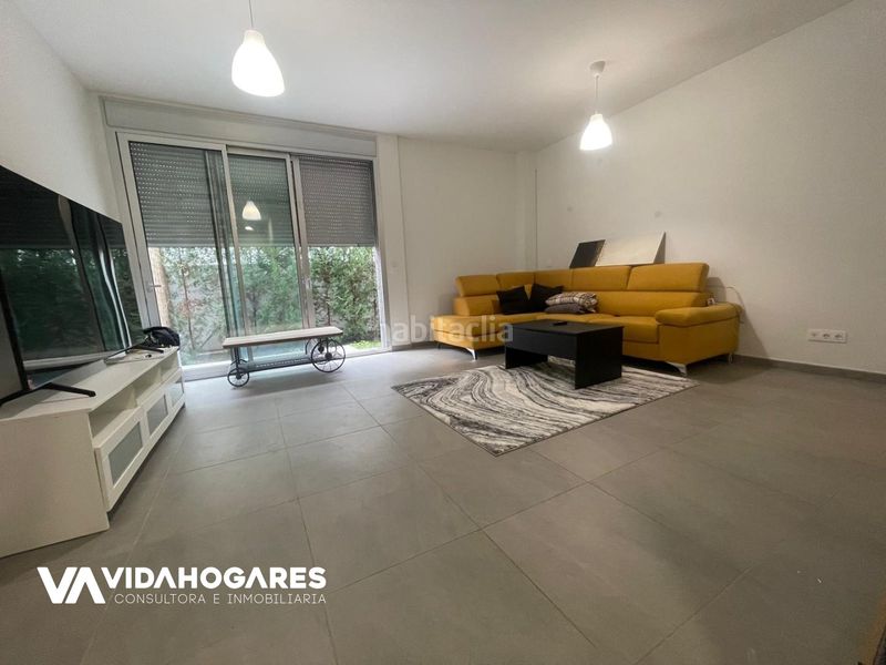 Foto b6a6b295-ba54-4559-bd59-090105368e42. Dúplex amb aparcament piscina a Zona Carrefour Rota